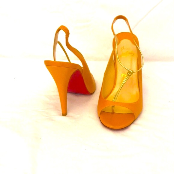 Christian Louboutin 39 EU Peach (yellow hue). - Picture 6 of 15